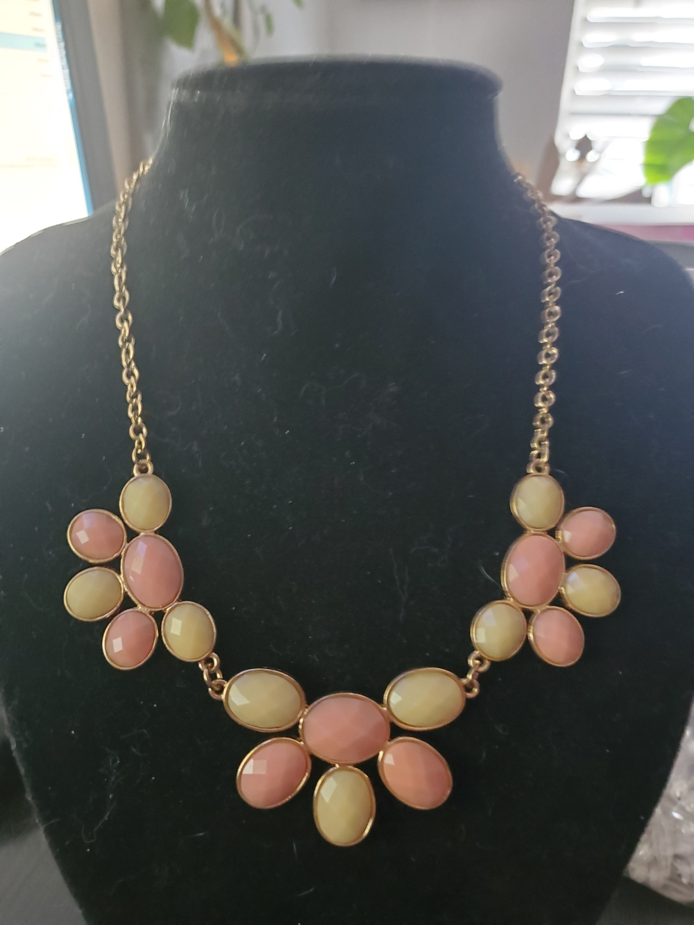 Gold-Chain Peach & Cream Floral Statement Necklace